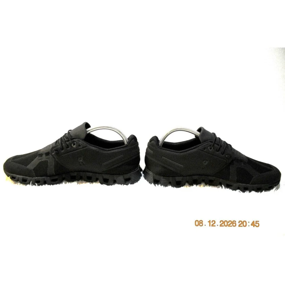 On Cloud 5 Black Light Weight Athletic Walking Running Shoes - Women's Size 9